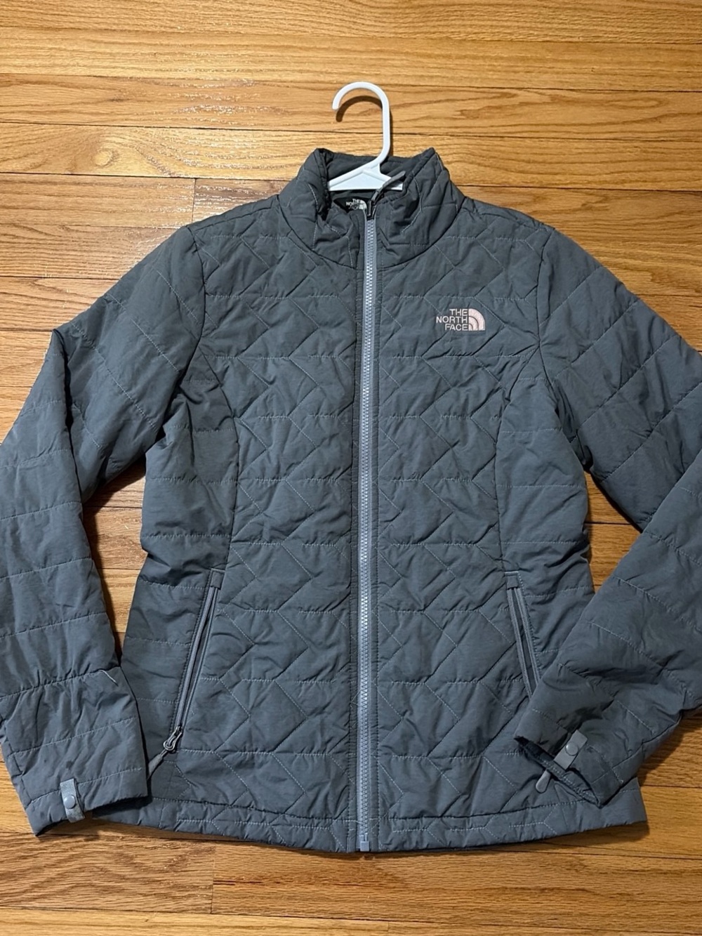 The North Face Women's Quilted Puffer Jacket - Dark Gray